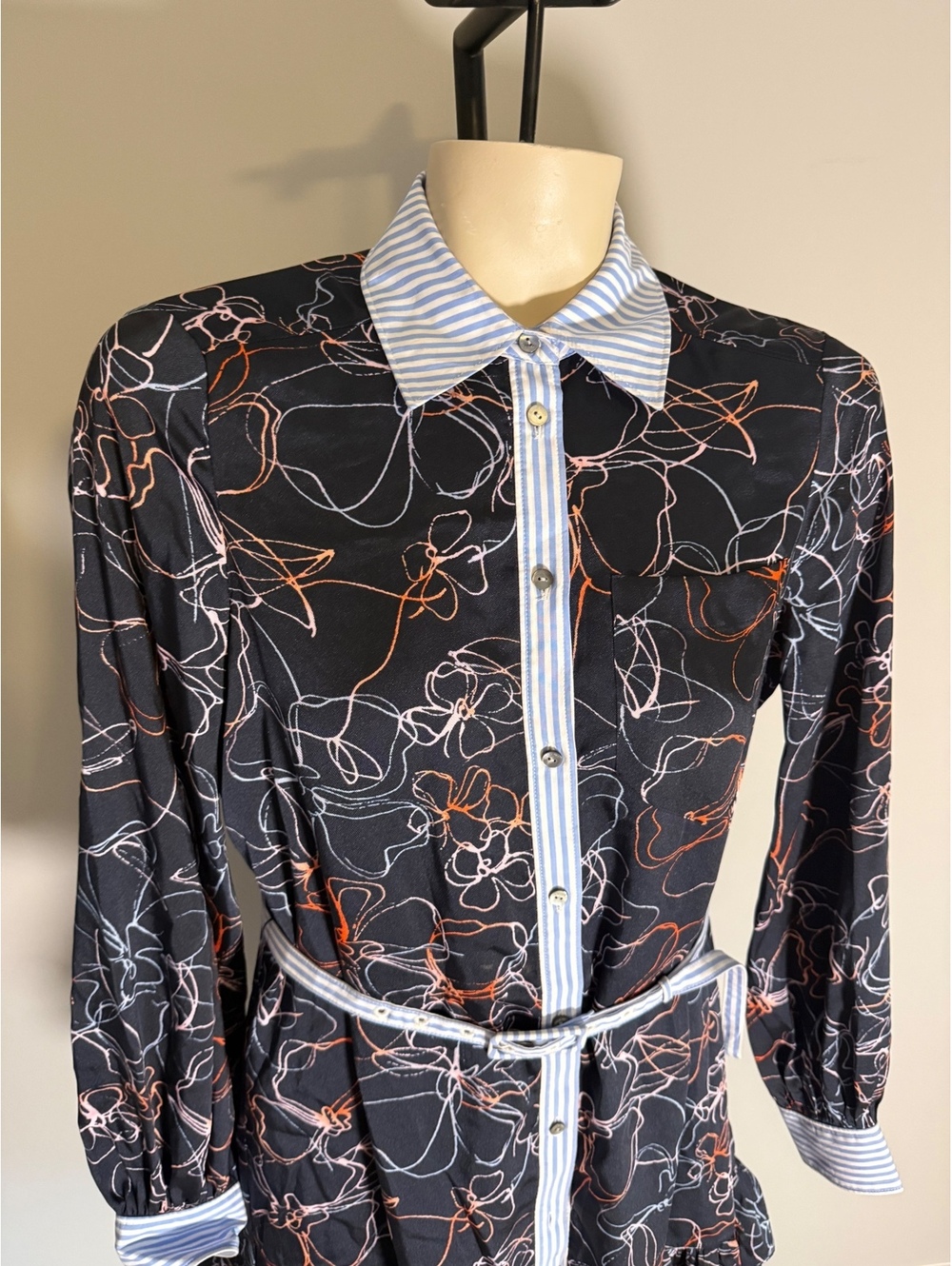 Cinq à Sept Navy Floral Print Button-Down Dress with Striped Collar and Belt, 2 - Picture 2 of 8